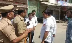 फर्जी मतदान को लेकर सपा भाजपा में मारपीट- सपा नेता को जमीन पर..