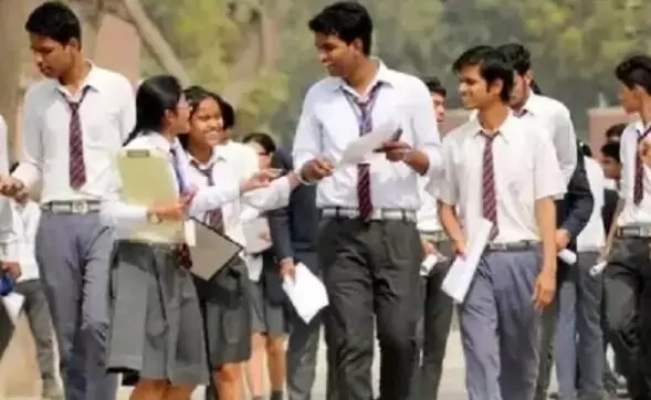 इंतजार हुआ खत्म- सीबीएसई ने जारी किया रिजल्ट- लड़कियां फिर अव्वल