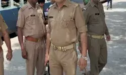 खाकी फिर दागदार- चेकिंग के नाम पर छेड़छाड़- हेड कांस्टेबल अरेस्ट