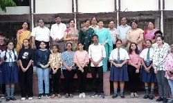 CBSE बोर्ड का रिजल्ट: एसडी स्कूल के छात्र-छात्राओं ने किया नाम रोशन CBSE बोर्ड का रिजल्ट: एसडी स्कूल के छात्र-छात्राओं ने किया नाम रोशन