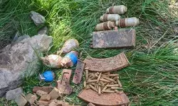 पुंछ में आतंकवादियों के गुप्त ठिकाने का भंडाफोड़, आईईडी, विस्फोटक बरामद पुंछ में आतंकवादियों के गुप्त ठिकाने का भंडाफोड़, आईईडी, विस्फोटक बरामद