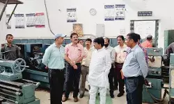 आईटीआई के औचक निरीक्षण में मंत्री को मिली गंदगी- प्रधानाचार्य भी... आईटीआई के औचक निरीक्षण में मंत्री को मिली गंदगी- प्रधानाचार्य भी...