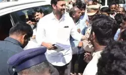 गिरफ्तार करने आई सीबीआई को देखते ही सांसद अस्पताल में घुसे