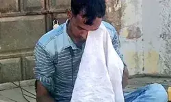 बदमाशों की करतूत- आंखों में मिर्ची झोंककर गैस एजेंसी के सेल्समैन से लूट बदमाशों की करतूत- आंखों में मिर्ची झोंककर गैस एजेंसी के सेल्समैन से लूट