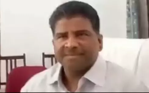 एफआईआर के बाद छात्रा से अश्लील बात करने वाला प्रोफेसर किया सस्पेंड