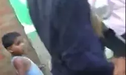 लड़की लेकर भागे युवक का काला किया मुंह- गले में जूतों की माला और... लड़की लेकर भागे युवक का काला किया मुंह- गले में जूतों की माला और...