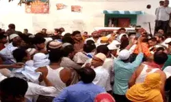 सउदी अरब से 14 महीने बाद घर पहुंचा शव- किया गया सुपुर्द-ए-खाक सउदी अरब से 14 महीने बाद घर पहुंचा शव- किया गया सुपुर्द-ए-खाक