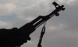 बंदूकधारियों ने छह लोगों की हत्या की- मचा हड़कंप बंदूकधारियों ने छह लोगों की हत्या की- मचा हड़कंप