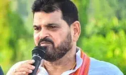 अखाड़े में उतर रहे बृजभूषण शरण सिंह को धारा 144 ने दी पटकी