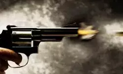 खौफ के साये में युवक- कनपटी पर लगाया तमंचा- चौकी में घुसकर बचाई जान खौफ के साये में युवक- कनपटी पर लगाया तमंचा- चौकी में घुसकर बचाई जान