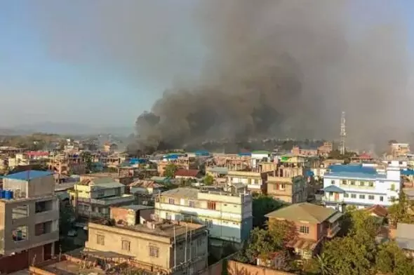फिर भड़क उठी हिंसा- एमएलए का घर जलाया- सौ घरों में लगाई आग