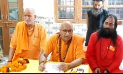 चार धाम जा रहे हैं रखें ध्यान- नहीं चलेंगी कटी फटी जींस व छोटे कपड़े!