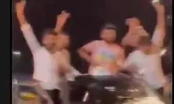 कार के बोनट पर केक काटने के ठाठ- हवालात में ऐसे काटनी पड़ी रात कार के बोनट पर केक काटने के ठाठ- हवालात में ऐसे काटनी पड़ी रात