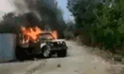 मरीज लेकर जा रही एंबुलेंस में लगाई आग- राख से मिली सिर्फ हड्डियां