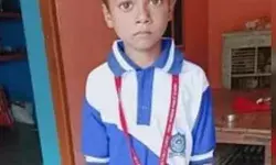 आटा पिसवाने गया मासूम चक्की के पट्टे में फंसकर पीसा- मां बाप बेहोश