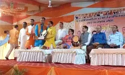 बीजेपी के व्यापारी सम्मेलन से कारोबारी रहे दूर- खाली पड़ी रही कुर्सियां