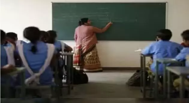 मान्यता होगी खत्म- 2005 निजी स्कूलों पर इस कारण लटकेंगे ताले मान्यता होगी खत्म- 2005 निजी स्कूलों पर इस कारण लटकेंगे ताले