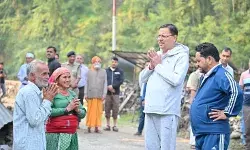 मॉर्निंग वॉक पर निकले मुख्यमंत्री ने ग्रामीणों से पूछी कुशलक्षेम और बोले.. मॉर्निंग वॉक पर निकले मुख्यमंत्री ने ग्रामीणों से पूछी कुशलक्षेम और बोले..