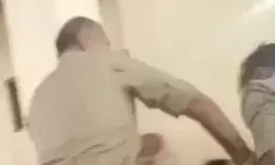 बीच बचाव कराने पहुंची पुलिस के साथ भिड़ा दुकानदार दी बीजेपी नेता...