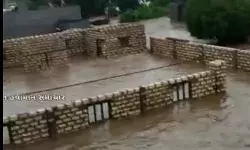 बिपरजॉय ने ढहाया कहर- 940 गांव की बत्ती गुल- पानी में जलमग्न गांव बिपरजॉय ने ढहाया कहर- 940 गांव की बत्ती गुल- पानी में जलमग्न गांव