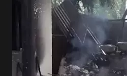 हिंसा से बचने का नया पैंतरा- घरों पर लिखा यह मुसलमानों का एरिया