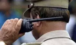 एनकाउंटर के डर से अतीक के करीबी गैंगस्टर ने किया कोर्ट में सरेंडर एनकाउंटर के डर से अतीक के करीबी गैंगस्टर ने किया कोर्ट में सरेंडर