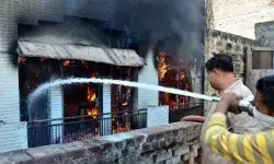 स्टील फैक्ट्री में लगी भीषण आग- एक की मौत, कई घायल