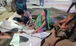 बैंडबाजे की ठेली ऐसे ले गई 2 किशोंरो की जान- कई गंभीर बैंडबाजे की ठेली ऐसे ले गई 2 किशोंरो की जान- कई गंभीर