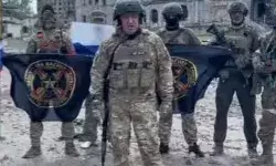 रूस में तख्तापलट का प्रयास- 25000 सैनिकों के साथ घुसा ग्रुप रूस में तख्तापलट का प्रयास- 25000 सैनिकों के साथ घुसा ग्रुप