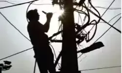 DERC ने दी नई दरों को मंजूरी- 10 महंगी हो सकती है बिजली DERC ने दी नई दरों को मंजूरी- 10 महंगी हो सकती है बिजली