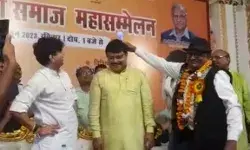 पॉवर हाऊस निकले बिजली मंत्री -सिर पर लगाते ही जल पड़ा बल्ब