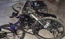 बेकाबू कार ने नीचे फंसे दो युवकों के मीलों घसीटकर उड़ाये चीथड़े