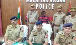 एनकाउंटर में वाहन चोर अरेस्ट- झाडियों में सजा मिला बाइक शोरूम एनकाउंटर में वाहन चोर अरेस्ट- झाडियों में सजा मिला बाइक शोरूम