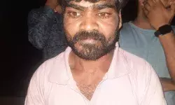 बोले जज- इस रेपिस्ट को उस समय तक फांसी पर लटकाया जाये जब.. बोले जज- इस रेपिस्ट को उस समय तक फांसी पर लटकाया जाये जब..