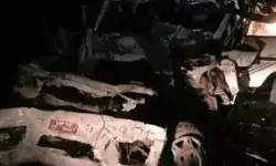 120 की रफ्तार से ट्रक में घुसी बोलेरो- 7 की मौत- कटर से गाड़ी काटकर.. 120 की रफ्तार से ट्रक में घुसी बोलेरो- 7 की मौत- कटर से गाड़ी काटकर..