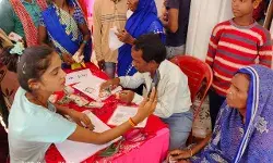 आये चुनाव तो बंटने लगे आयुष्मान कार्ड- अव्यवस्थाओं के बीच...