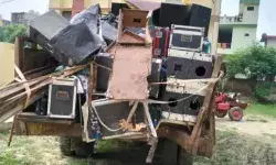 कांवड़ियों के डीजे लदे ट्रैक्टर में ट्रक की टक्कर- 3 लोगों की मौत- कई.. कांवड़ियों के डीजे लदे ट्रैक्टर में ट्रक की टक्कर- 3 लोगों की मौत- कई..