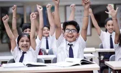 स्कूल कॉलेजों में अवकाश घोषित- 8 जुलाई से लेकर 16 जुलाई तक रहेंगे बंद स्कूल कॉलेजों में अवकाश घोषित- 8 जुलाई से लेकर 16 जुलाई तक रहेंगे बंद