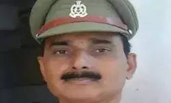 महिला जवानों से अश्लीलता- रंगीन मिजाज दरोगा किया लाइन हाजिर महिला जवानों से अश्लीलता- रंगीन मिजाज दरोगा किया लाइन हाजिर