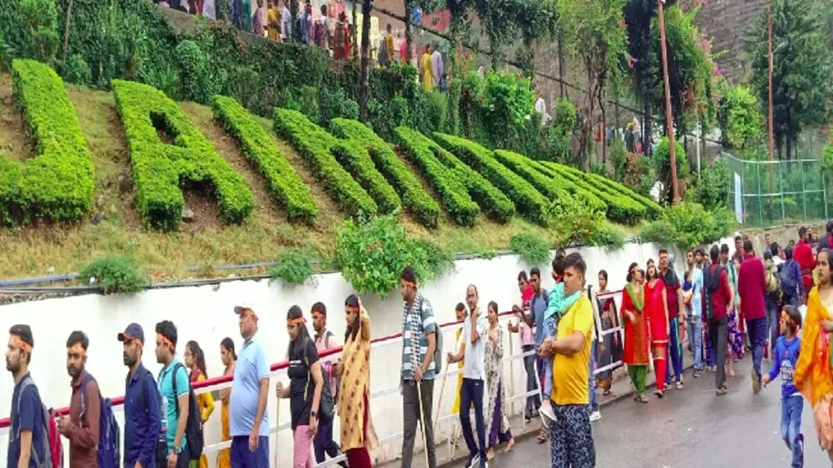 लगा प्रतिबंध- वैष्णो देवी नहीं ले जा सकेंगे लैपटॉप कैमरा एवं टैब लगा प्रतिबंध- वैष्णो देवी नहीं ले जा सकेंगे लैपटॉप कैमरा एवं टैब