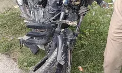 दरोगा की हालत गंभीर- बाइक पूरी तरह से हुई चकनाचूर
