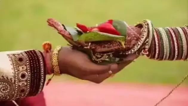 एक हसीना 14 परवाने- सारे के सारे लडकी से शादी के दीवाने