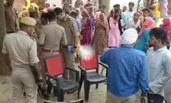 गुंडे भतीजे ने किया ताबड़तोड़ प्रहार- दिया चाचा को मौत के घाट उतार गुंडे भतीजे ने किया ताबड़तोड़ प्रहार- दिया चाचा को मौत के घाट उतार