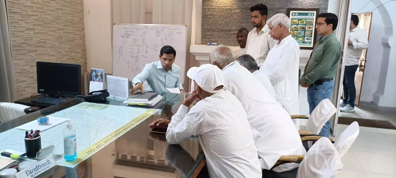 ADM एफ ने लगाई चौपाल- की जनसुनवाई- अफसरों को दी यह हिदायत