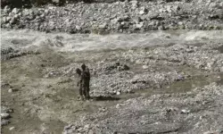 बादल फटते ही आया जलजला और अपने साथ बहाकर ले गया.. बादल फटते ही आया जलजला और अपने साथ बहाकर ले गया..