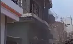 मां बहन को गंडासे से काटने वाले आरिफ मौहल्ले को बनाना चाहता था.. मां बहन को गंडासे से काटने वाले आरिफ मौहल्ले को बनाना चाहता था..