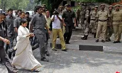 सीएम की गली में हथियार लेकर घूम रहा नूर आलम ऐन वक्त गया पकड़ा सीएम की गली में हथियार लेकर घूम रहा नूर आलम ऐन वक्त गया पकड़ा