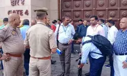 ज्ञानवापी सर्वे- मुस्लिम पक्ष को कोर्ट में सुप्रीम झटका- नहीं रुकेगा.. ज्ञानवापी सर्वे- मुस्लिम पक्ष को कोर्ट में सुप्रीम झटका- नहीं रुकेगा..