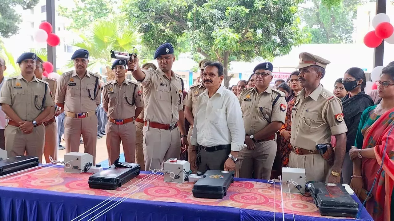 SSP ने किया पुलिस मार्डन स्कूल में शूटिंग रेंज का उद्घाटन- लगाया निशाना