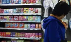 लॉकडाउन के बाद ठंडे पड़े बाजार- किंतु बढ रहे कंडोम के खरीदार लॉकडाउन के बाद ठंडे पड़े बाजार- किंतु बढ रहे कंडोम के खरीदार